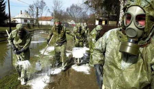 8- BYOLOJK SLAHLAR: Yapay hastalk yaratc virsleri biyolojik silah olarak kullanma almalar insanln soyunun tamamen yok olmasna neden olabilir.