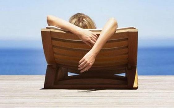 KEMK ERMESNDEN KORUNMAK N...<br>    1-Eer kemik erimesine kar ila kullanyorsanz dzenli imeye devam edin. 2-Mmkn olduu kadar gnelenin. Yaz aylarnda saat 11.00-15.00 saatleri arasnda yarm saatlik korunmasz 3 haftalk gnelenme 6 aylk D vitamini ihtiyacn karlyor. 3-Sigara imeyin. 4-Dzenli egzersiz yapn.