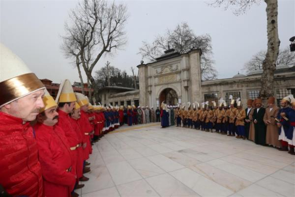 Osmanl dneminde padiahlarn tahta kma merasimi olan clus trenleri Eyp&#8217;te yeniden canlanacak...