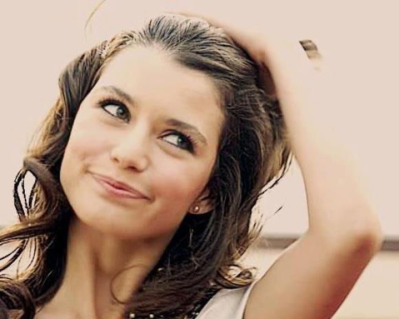 Beren Saat 30