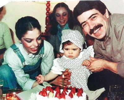 SELUK YNTEM<br>    nl oyuncu Seluk Yntem kznn birinci yan kutlarken