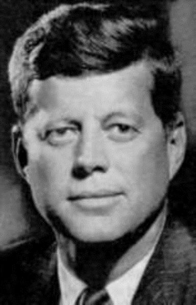 Bakan John F. Kenndy, yirmi dakikada drt gazete okuyabilirdi.