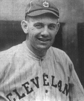 Beyzbol dan lm<br>  Hindistanl beyzbol oyuncusu Ray Chapman bir beyzbol manda at srasnda ld. 1920'de oynanan bir mata kafasna beyzbol topu gelmesi yznden ld.