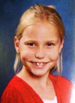 Savannah Hardin<br>9 yandaki zavall Savannah gizlice eker yedii iin bykannesi ve bykbabas tarafndan 3 saat koma cezasna arptrld. Kalbi bu kouya dayanamayan Savannah hayatn kaybetti. Cezay veren bykanne ve baba cezalandrld.