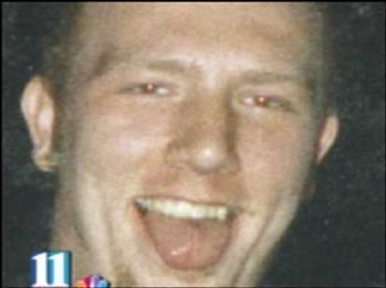 Francis "Frankie"<br>  Brohm Francis Brohm arkada John Hutcherson ile barda iki itikten sonra eve doru yola koyuldu. Hutcherson sarho bir ekilde ilerlerken yoldaki telefon direine arpt. arpmann etkisi ile arkada kanlar iinde kamyonun iinde ylrken Hutcherson o kadar sarhotu ki bu durumu fark etmeden evine kadar kamyonu srd. Cesedi sabah komular fark etti