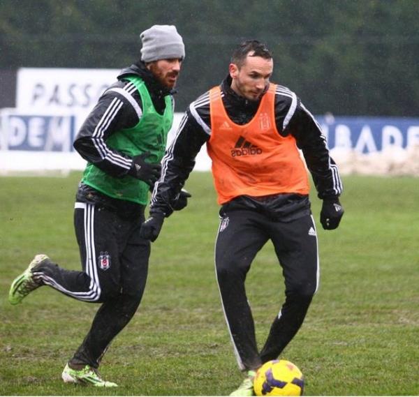 Tomas Sivok - 1 milyon 400 bin Euro