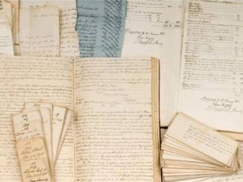 Ferman da kap stne asld. O gnlerde, saray baltaclar arasna yeni alnan, deli fiek bir delikanl vard. Ad Hseyin olan bu gence, bir seher vakti avuu: "Bre Hseyin!.. Sen 'Deli-Fiek' bir delikanlsn. Bu yay germek sana zor mudur?" diye sordu.