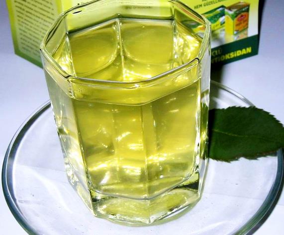 *Gz sal asndan ok faydaldr, gz evresi kremleri bile vardr.