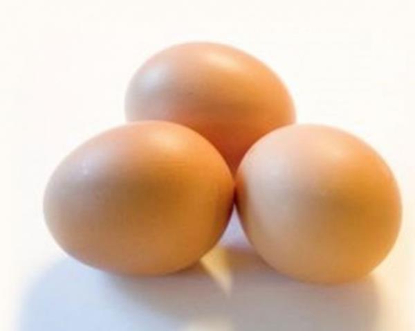 Yumurta    Suda zlebilen biotin ile cildinize ve salarnza genlie zg enerji veriyor. Ancak, kolesterol artran zelliini de gznne alarak, yumurta tketimini haftada 2-3 adetle snrlandrn.