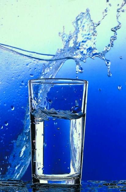 ve kemiklerin yzde 22`sinin sudan olutuu belirtildi.