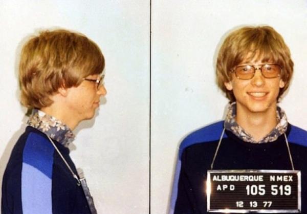 Bill Gates, ehliyeti olmadan ara srd ve stelik bir de krmz kta getii iin 1977 ylnda Meksika'da tutukland.