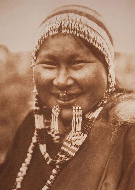 Curtis&#8217;in lmnden yarm yzyl sonra ise baka bir fotoraf, Christopher Cardoza, Curtis&#8217;in izinden giderek, onun resimlerini toplamaya balam.