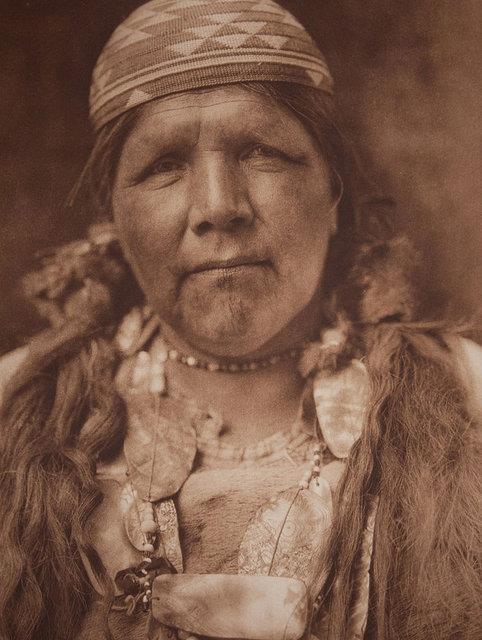 Ancak gezgin fotoraf, 30 yln sonunda, yklm bir evlilik, bozulmu bir salk ve tmparasn kaybettii bir iflasla hayata veda etti.