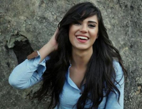 Gen oyuncu kran Oval, zmir doumlu.