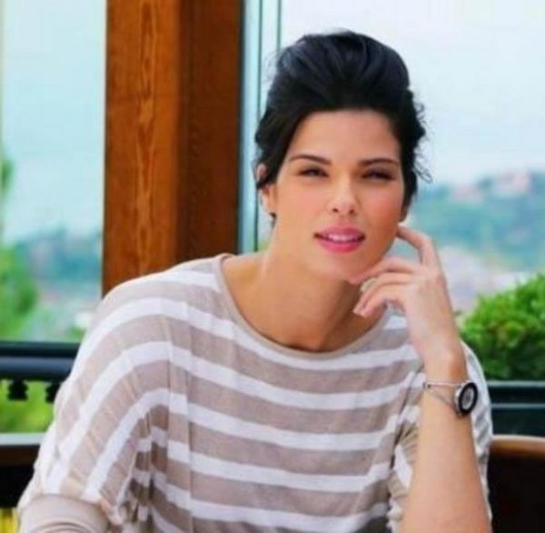 Son olarak Survivor'da yaran Larissa Gacemer Brezilyal.