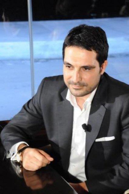 nal, dnyaya gzlerini Hilvan ilesinde at.