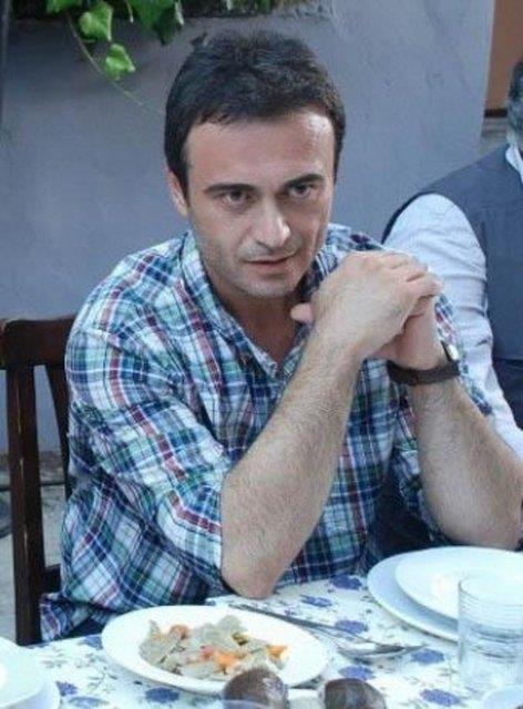 Geen sezonun en ok dikkat eken dizilerinden Huzur Soka'nda oynayan Kutsi, Malatyal.