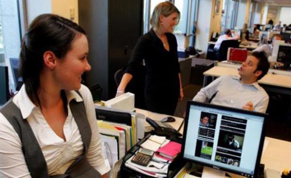 - Samimi ve drst olun. altnz irket adna gerekletiremeyeceiniz vaatlerde bulunmayn.  Sosyal medyada sosyal sorumluluk almas yaparken dikkatli olun.  Marka itibarnz saniyeler ierisinde kaybedebilirsiniz.