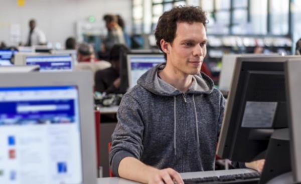 - Siyaset, spor, din, terr, cinsellik gibi konularda yorum yaparken dikkatli olun. Kiisel itibarnz tehlikeye atacak tavr ve davranlardan kann.