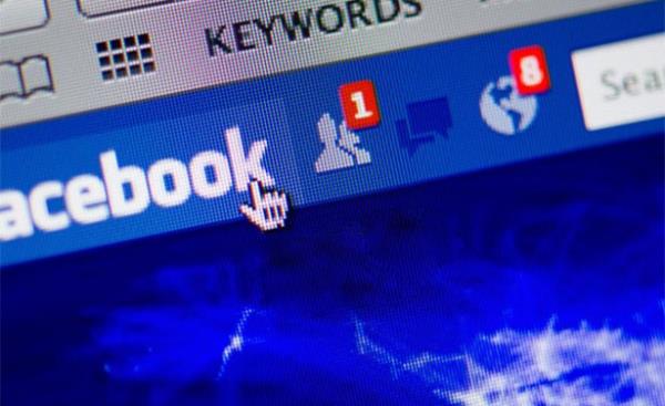 Kiisel bilgilerimizin gvenlii son gnlerde en ok konutuumuz konularn banda geliyor. Sosyal medyada zel hayatmza ait paylatmz bilgiler yznden bamza hi olmadk sorunlar aabilir, maddi ve manevi zarara urayabiliriz. Yllarca binbir emekle elde ettiimiz itibarmzdan da olmak cabas!..  <br>Sosyal medya, gnmzde hem irketler hem alanlar iin olduka nemli bir mecra haline geldi. Akll telefon kullanmnn artmas ile her an sosyal alara eriebiliyor, anlk olarak dndklerimizi ve yaadklarmz paylaabiliyoruz.