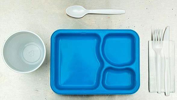 55 yandaki Angel Nieves Diaz ABD Florida'da adam ldrme hrszlk yznden idam cezasna arptrld. Nives Diaz bakn kendisine son yemei sorulduunda ne yapt?Nives Diaz son yemeini yemeyi reddetti.