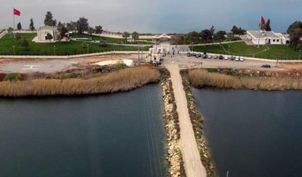 Sleyman ahn naann nakledilecei Suriye Emesinde bir blge kontrol altna alnarak Trk Bayra gndere ekildi.