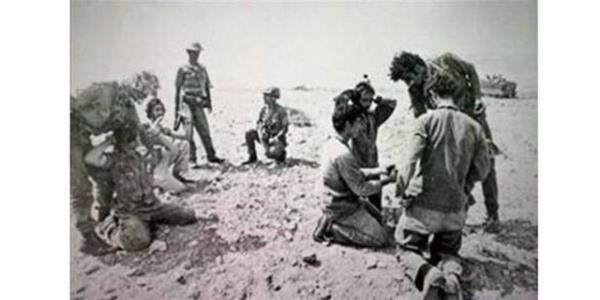 1975 ylnda Kbrs Trk Federe Devleti, 15 Kasm 1983'te ise Kuzey Kbrs Trk Cumhuriyeti kurulmutur...