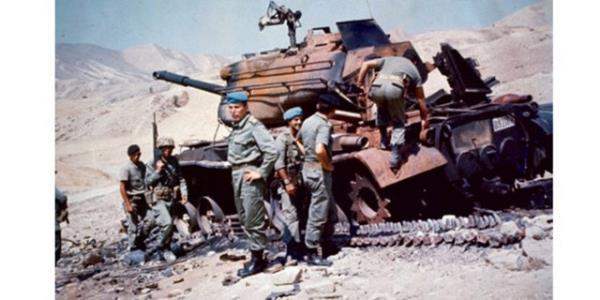 22 Temmuz'da 3. Parat Taburunun taarruzu sonucu, Deliktepe'nin ele geirilmesiyle, Trk birlikleri nce Girne&#8217;ye girdi, daha sonra da Lefkoa&#8217;ya yneldi...