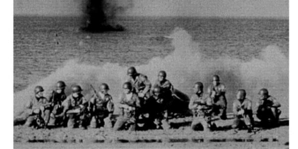 1950'lerin sonuna kadar sren bamszlk hareketi, 1960 ylnda uluslararas anlamalara dayanan bir Kbrs Cumhuriyeti kurulmasnn yolunu at...