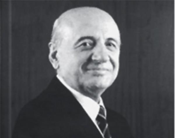 1950'de daha sonra Dou Holding'in temeli olacak olan irketini 9 bin lira sermaye ile kuran Ayhan ahenk, rili ufakl 16 baraj ve toplam 66 inaat projesini gerekletirdi.