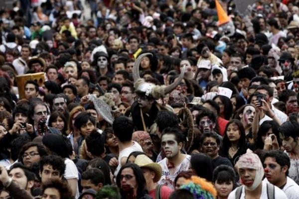 Meksika'da en kalabalk zombi yry binlerce kiinin katlmyla gerekleti. Bu yry Guinness Rekorlar Kitab'na girdi.