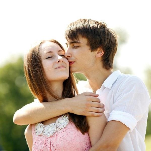 Gereklerin peinden koabilen. likilerde uzlamaktan yana olan duygusal deerlerine nem veren, etkileme gc yksek.