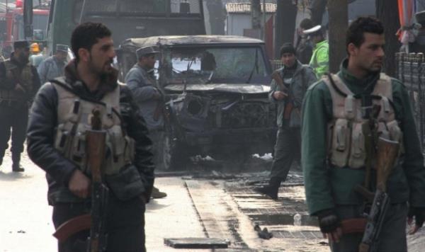 Afganistan'n bakenti Kabil'de Trk askerlerinin bulunduu aralara dzenlenen bombal saldrda bir astsubay ehit oldu, 1 astsubay yaraland. Taliban rgt saldry stlenirken hedeflerinin Amerikallar olduunu iddia etti.