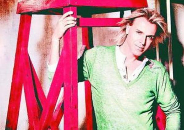 Soner Arca da ayn nl aktrn yeeni.