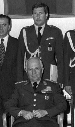 Bin yl srecei iddia edilen bir sreti: 28 ubat. Mimarlar yanlsa da demokrasi tarihine kara bir leke olarak geen 28 ubat sreci, yl dnmnde bir kez daha sorgulanyor.