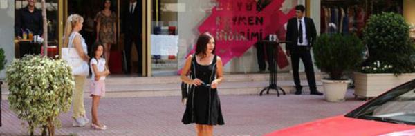 FOX'ta balayacak olan 'Gr Gn Kadnlar'nda eleri cezaevine girmi 4 kadnn hikayesi konu alnyor. Dizide enay Grler, Nesrin Cavadzade, Yldz ar Atiksoy ve Semra Diner yer alyor...