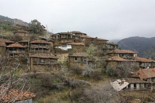 demi ilesinde, tarihi bir neme sahip olan ve blgede satlk ky olarak adlandrlan Lbbey Ky ilgi bekliyor.