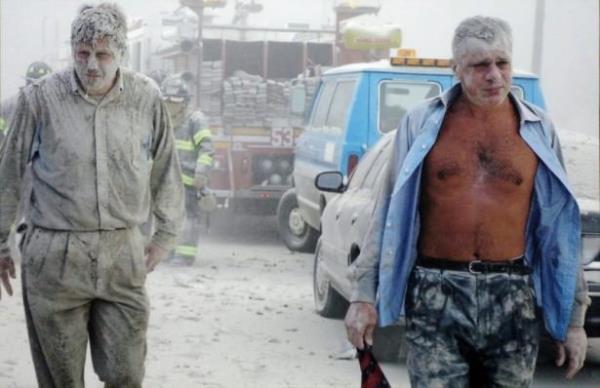 Kimisi muhabir, kimisi profesyonel dac kimisi de fotoraf... Balarna trajik olaylar gelen insanlarn kadrajna taklan son pozlar ve hikayeleri.