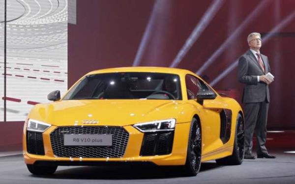 svire'nin Cenevre ehrinde 5-15 Mart tarihleri arasnda ziyaretilerini arlayacak olan fuarda, 130 yeni model ve konsept 700 bini aan ziyaretinin beenisine sunulacak.