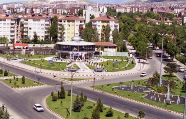 MALATYA Hititler dneminde burann ad &#8220;Meliddu&#8221;dur. Halk tarafndan Malatya olarak dei
