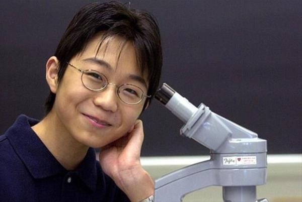 30. Sho Yano <br>    Sho Yano daha 9 yandayken Loyola niversitesi'ne kaydoldu veen yksek notla 3 yl sonra mezun oldu. 200 IQ'ya sahip.