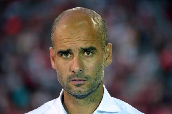 Pep Guardiola byk bir Coldplay hayran. Hatta altrd takmlar, ngiliz grubun son albumunden Viva La Vida adl parayla motive ediyor.