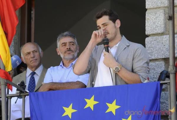 Iker Casillas'n babas tam bir bahis delisi. Oynanan btn La Liga malarna ykl miktarda bahis yapyor.