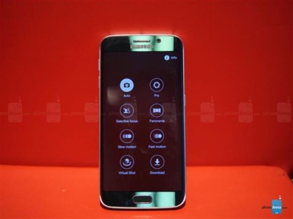 Tabii ki Samsung&#8217;un yepyeni deme sistemi Samsung Pay&#8217;da yeni amiral gemilerinde yerini alacak.