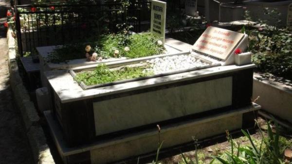 Mermer ustas grenleri hayrete drd. sim blm kapatld iin mezarn kime ait olduu da belirlenemiyorken, mermeri hangi mezar ustasnn da brakt bilinmiyor. (DHA)