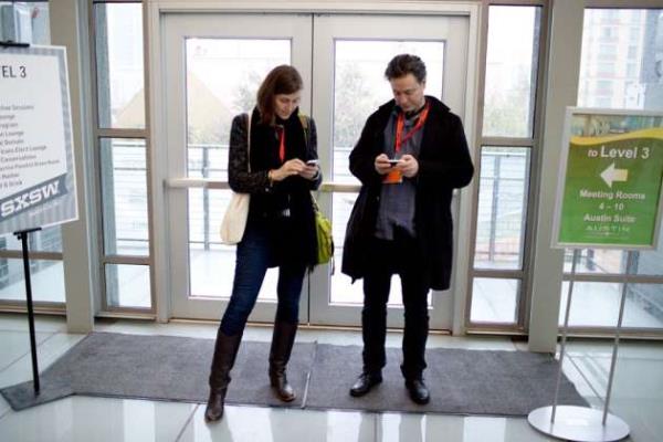 Fotoraf indirme<br>  3G'li bir cihaz ortalama 25 saniyede fotoraf indirebiliyor.