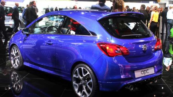 Yakt tasarrufu konusunda pek cimri deil. 100 kilometrede 7.5 litre benzin tketiyor. Ancak ara bir yar arabasnn niteliklerine ve seriliine sahip.