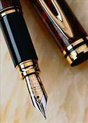 DOLMAKALEM  <br>  lk dolmakalem de 953 ylnda ellerini mrekkeple kirletmekten bkan Msr Sultan'nn istei zerine icat edildi.