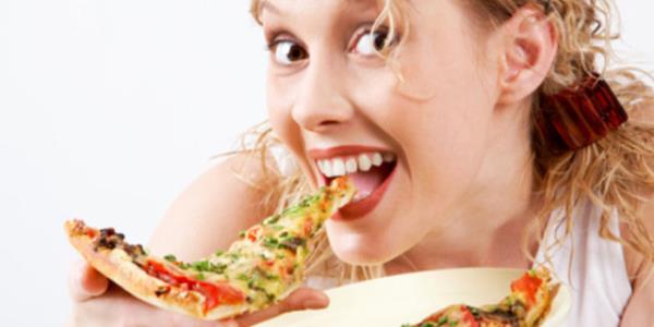 6-Akam saatlerinde yenilen ar miktarda yemek mideyi rahatsz ederek iyi bir uykuyu engeller. Bu yzden akam yemekleri uyku saatinden birka saat nce ve hafif olmal.