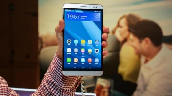 MEDA PAD X2 - 7 in FullHD LTPS LCD ekran, 8 ekirdekli Hisilicon Kirin 930 ilemci, Mali-T628 MP4 grafik ilemcisi, 2GB/3GB RAM, 13MP arka, 5MP n kamera, 16GB/32GB depolama alan, 5000 mAh batarya